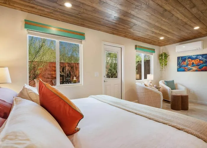 Private Cozy Modern Southwest Style Casita Сasa de vacaciones *