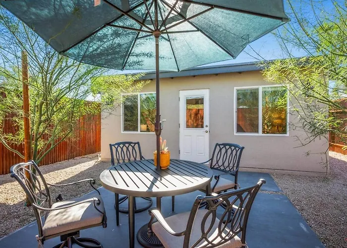 Private Cozy Modern Southwest Style Casita Сasa de vacaciones *